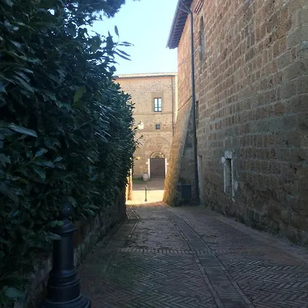 Notti Etrusche A Guest house Sovana