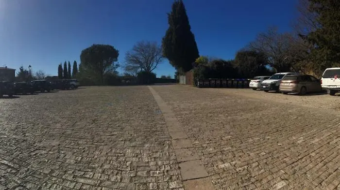 Notti Etrusche A בית הארחה 3*